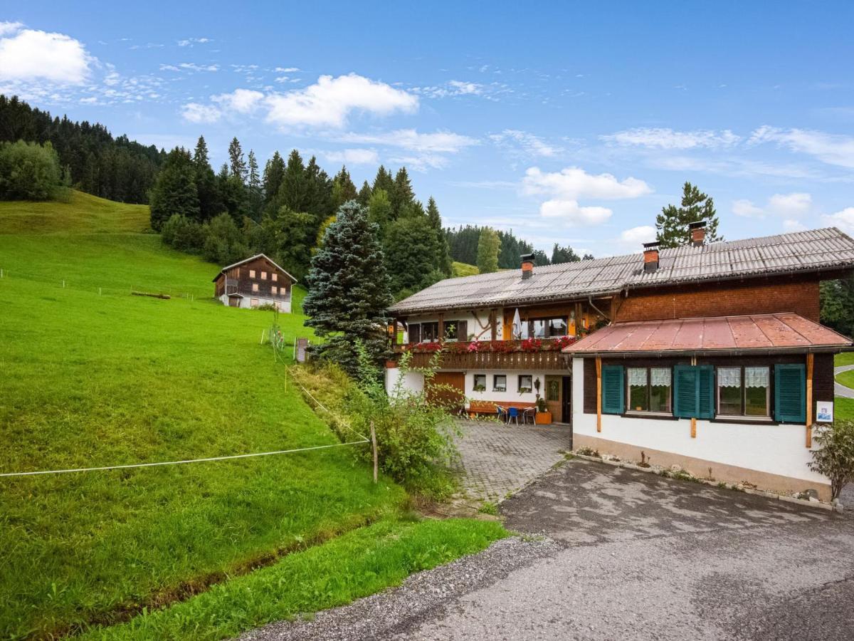 Vintage Holiday Home In Vorarlberg Near Ski Area Schwarzenberg Exterior photo